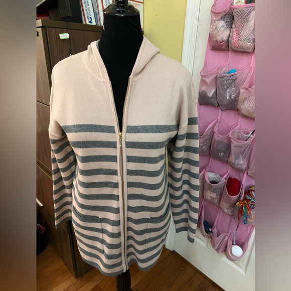 Pink & gray striped, hooded, zip-up sweater, Zynergy by Chico’s sz 2 (L/XL). - Picture 3 of 6